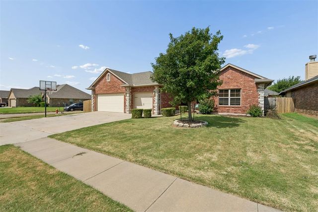 709 Blue Ridge Road, Moore, OK 73160