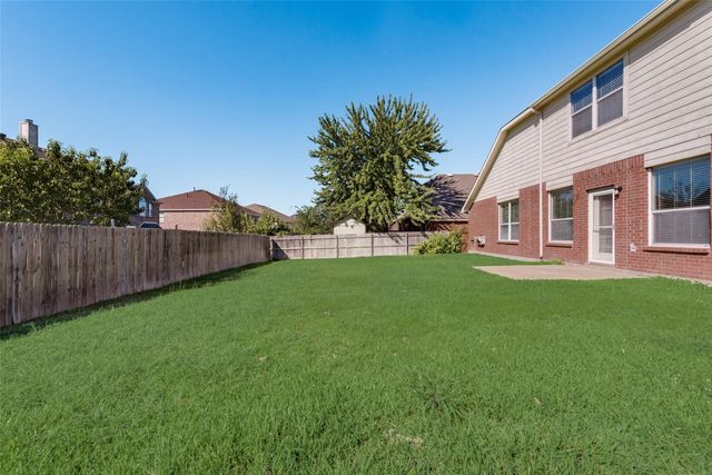 110 Millington Trail, Mansfield, TX 76063