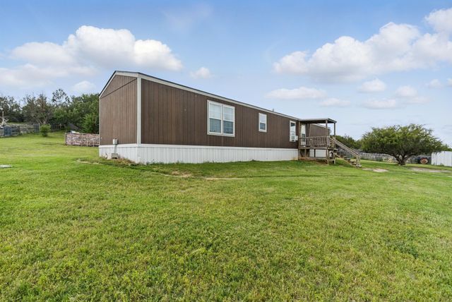 7535 WD Court, Lipan, TX 76462