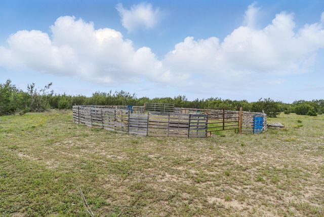 7535 WD Court, Lipan, TX 76462