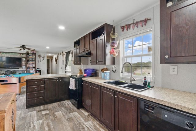 7535 WD Court, Lipan, TX 76462