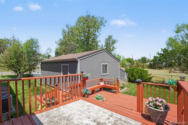 75 W Crawford Avenue, Keenesburg, CO 80643