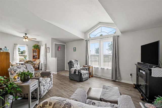 75 W Crawford Avenue, Keenesburg, CO 80643