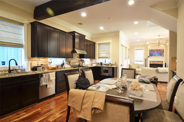 8610 Ashland Way, Houston, TX 77055