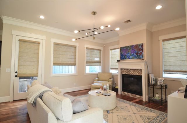 8610 Ashland Way, Houston, TX 77055