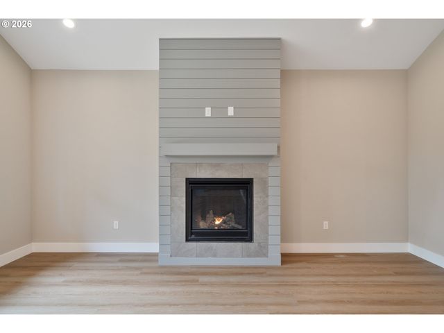 34620 Creekside Dr, Manzanita, OR 97130