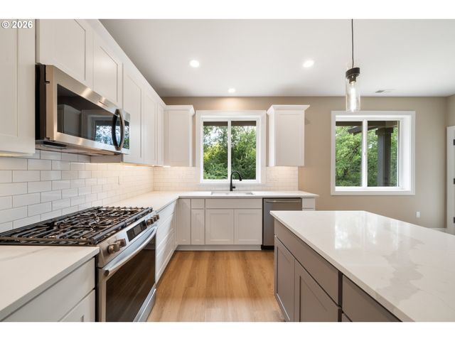 34620 Creekside Dr, Manzanita, OR 97130