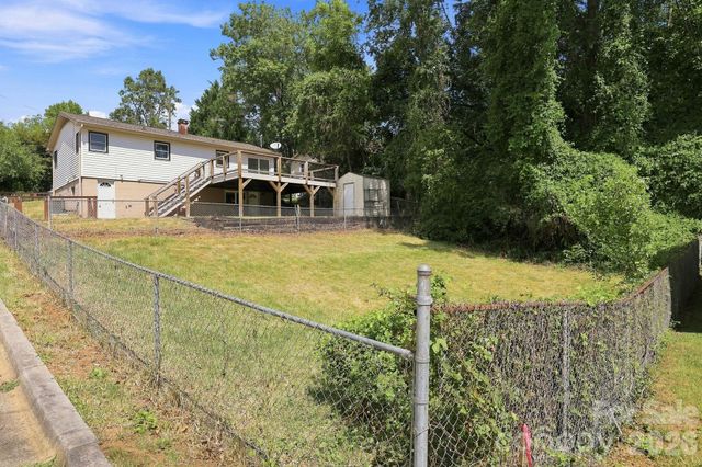 14 E Indiana Avenue, Asheville, NC 28806