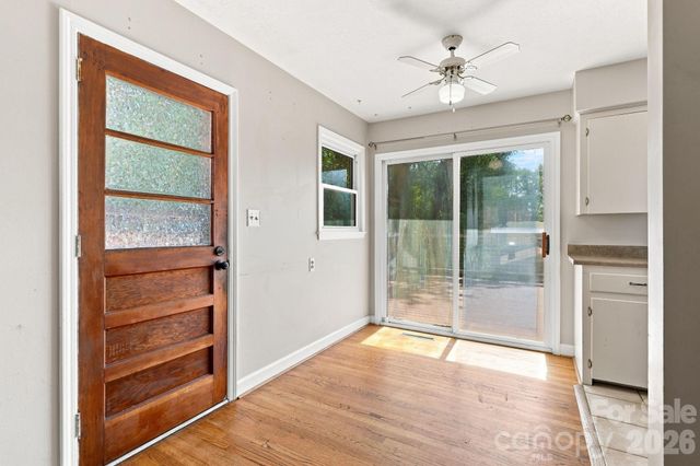 14 E Indiana Avenue, Asheville, NC 28806
