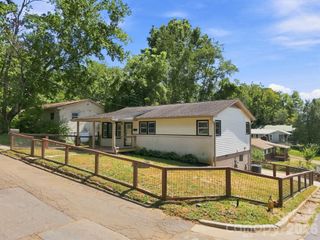 14 E Indiana Avenue, Asheville, NC 28806