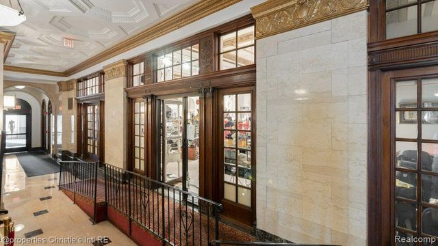 15 E Kirby Street 811, Detroit, MI 48202