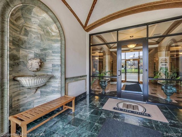 15 E Kirby Street 811, Detroit, MI 48202