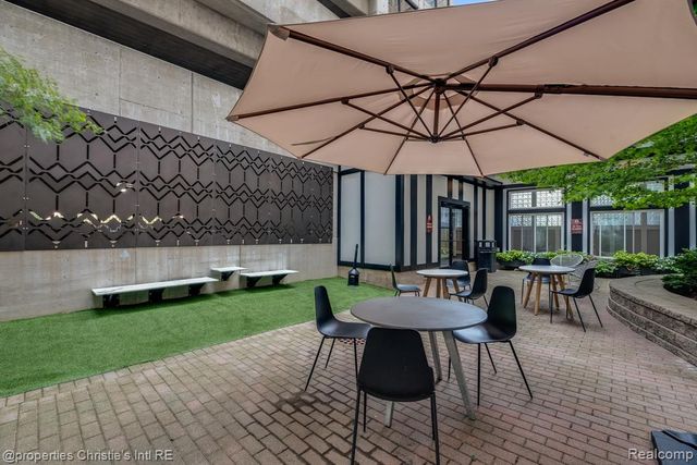 15 E Kirby Street 811, Detroit, MI 48202