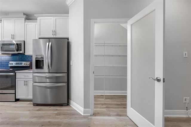 2456 FOGGY CREEK CIRCLE, Clearwater, FL 33764