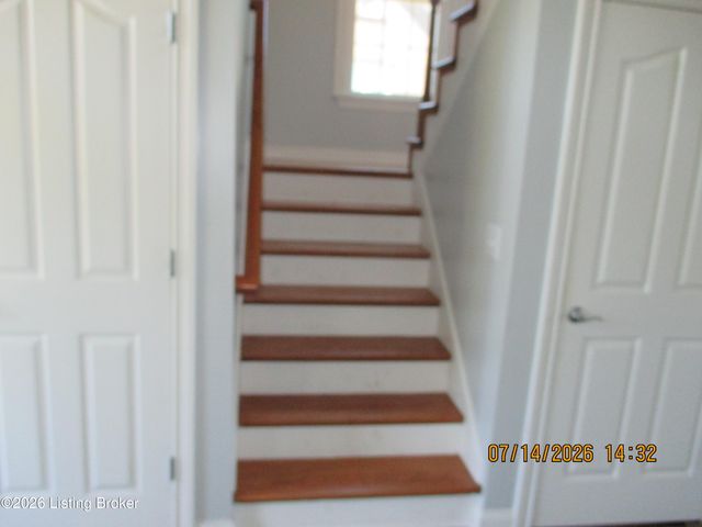 13113 Willow Forest Dr, Louisville, KY 40245