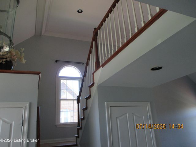 13113 Willow Forest Dr, Louisville, KY 40245