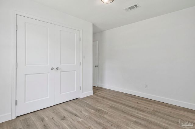 5141 Westport Dr, Milton, FL 32571