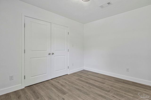 5141 Westport Dr, Milton, FL 32571