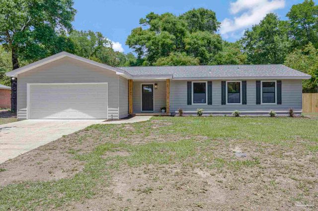 5141 Westport Dr, Milton, FL 32571