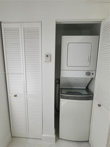 1646 NW 1st Place 2, Miami, FL 33136