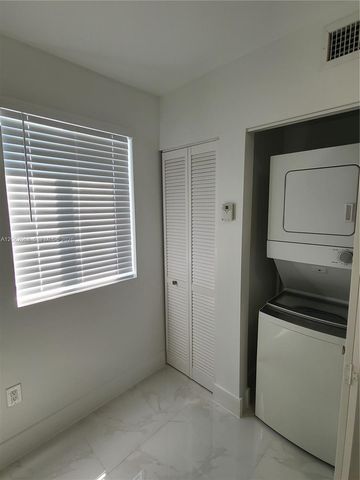 1646 NW 1st Place 2, Miami, FL 33136