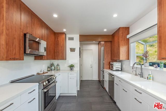 31373 Pacific Coast Highway, Malibu, CA 90265