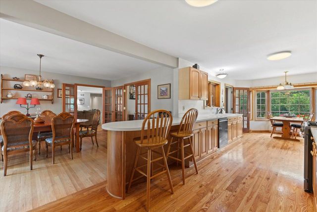 955 Edwards STREET, Brookfield, WI 53005