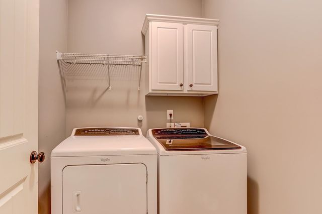 10464 REDMOND CIR N, Unincorporated, TN 38016