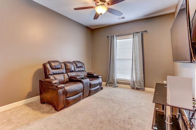 10464 REDMOND CIR N, Unincorporated, TN 38016