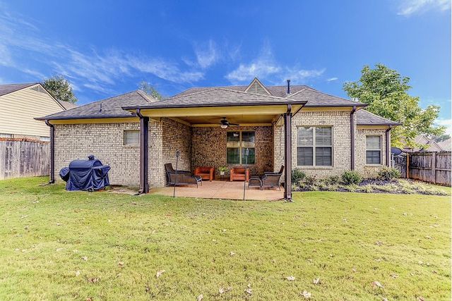 10464 REDMOND CIR N, Unincorporated, TN 38016