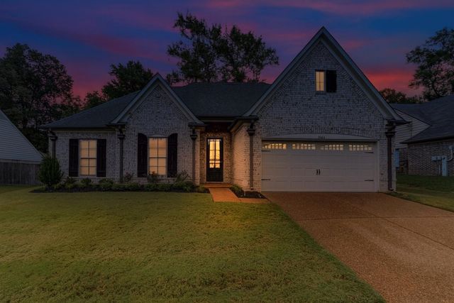 10464 REDMOND CIR N, Unincorporated, TN 38016