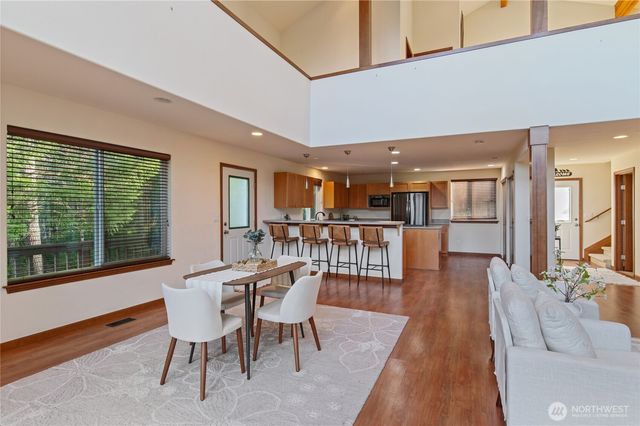 621 E Morris Creek Drive, Belfair, WA 98528