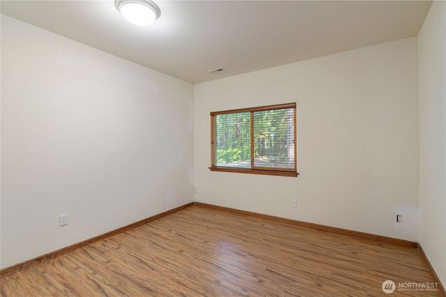 621 E Morris Creek Drive, Belfair, WA 98528