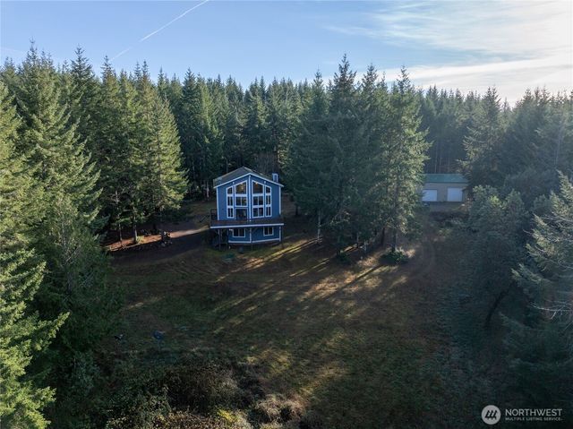 621 E Morris Creek Drive, Belfair, WA 98528