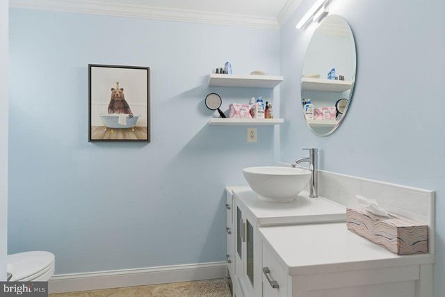 2024 N KENTUCKY ST, Arlington, VA 22205