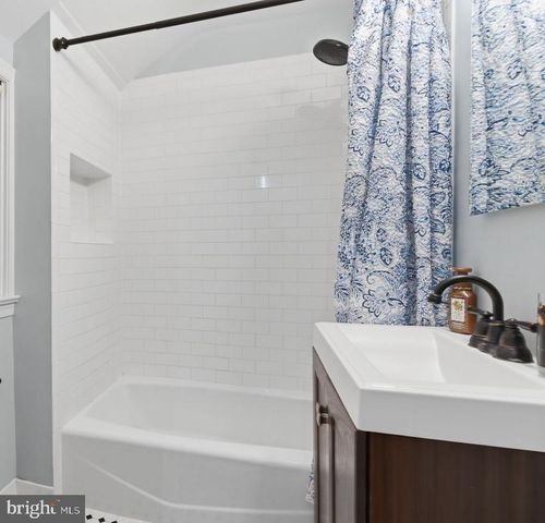 2024 N KENTUCKY ST, Arlington, VA 22205