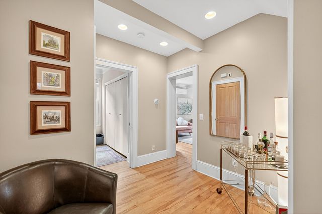 3035 Irving Avenue S, Minneapolis, MN 55408