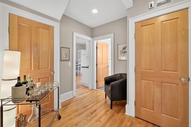 3035 Irving Avenue S, Minneapolis, MN 55408