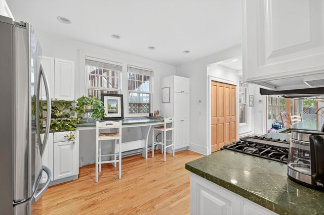 3035 Irving Avenue S, Minneapolis, MN 55408