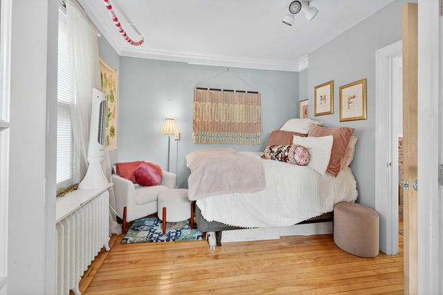 3035 Irving Avenue S, Minneapolis, MN 55408