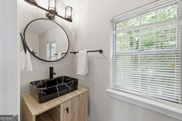 2270 Goodwood Boulevard SE, Smyrna, GA 30080