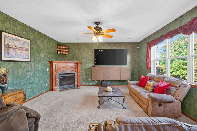 1779 Fescue Court, Shakopee, MN 55379