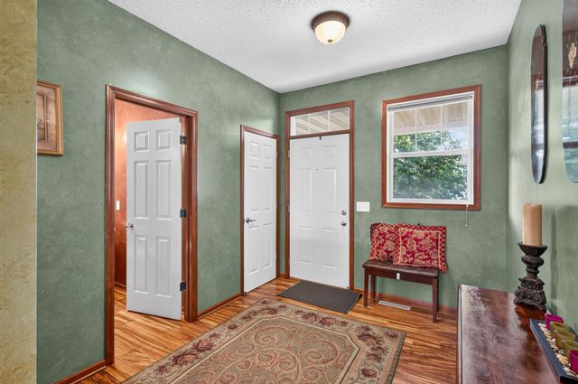 1779 Fescue Court, Shakopee, MN 55379