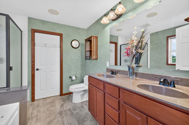 1779 Fescue Court, Shakopee, MN 55379