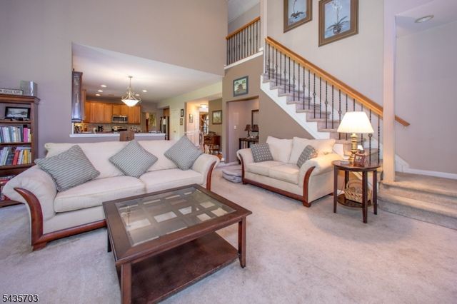 6 Eileen Dr, Wantage Twp., NJ 07461