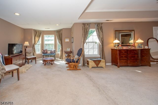 6 Eileen Dr, Wantage Twp., NJ 07461