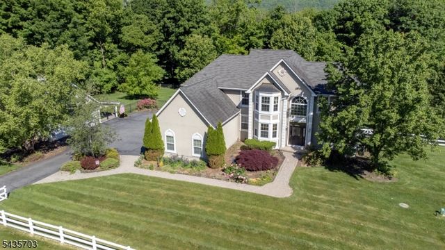 6 Eileen Dr, Wantage Twp., NJ 07461