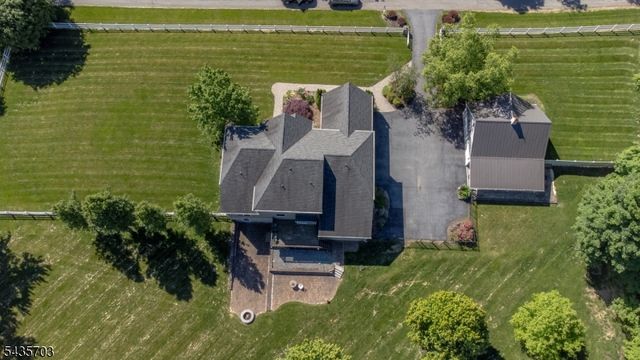 6 Eileen Dr, Wantage Twp., NJ 07461