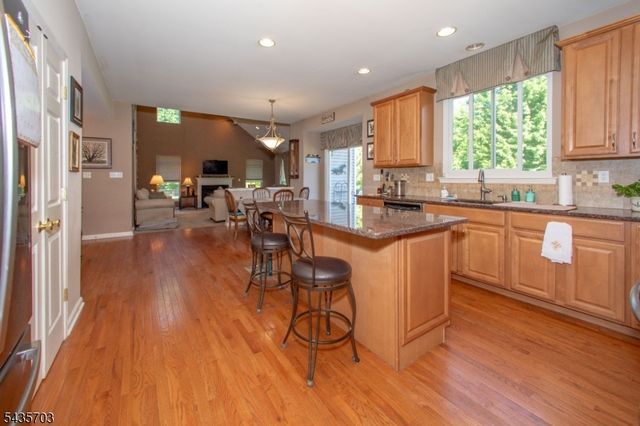 6 Eileen Dr, Wantage Twp., NJ 07461
