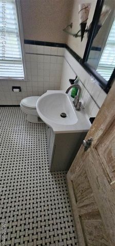 180 Lenox Street, Detroit, MI 48215